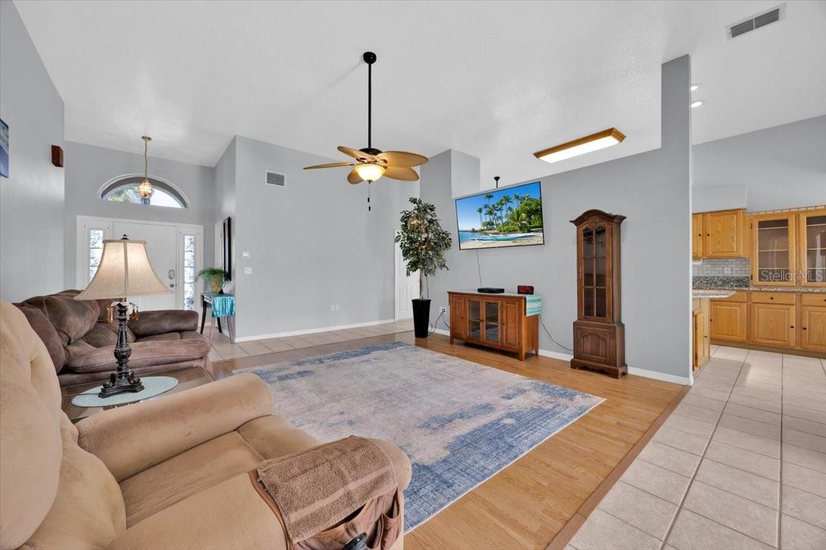 422 HARBOURVIEW DRIVE