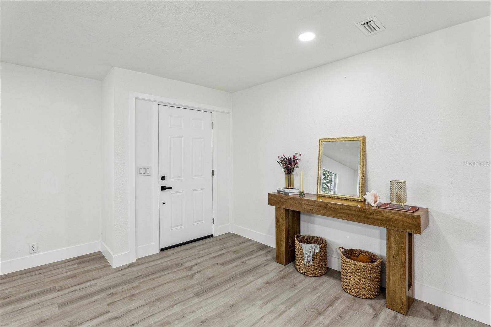 7124 TURQUOISE LANE