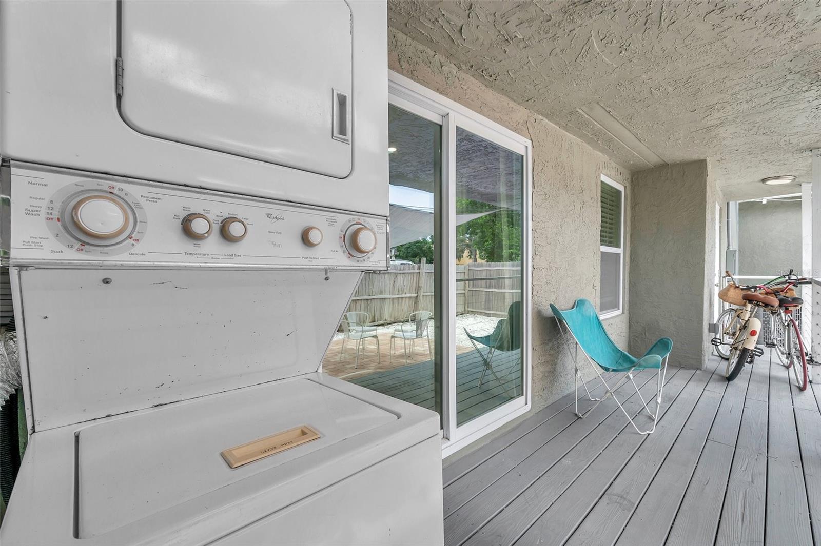 ST PETERSBURG INVESTMENT COS ADD TO OAK PARK - Residential Lease