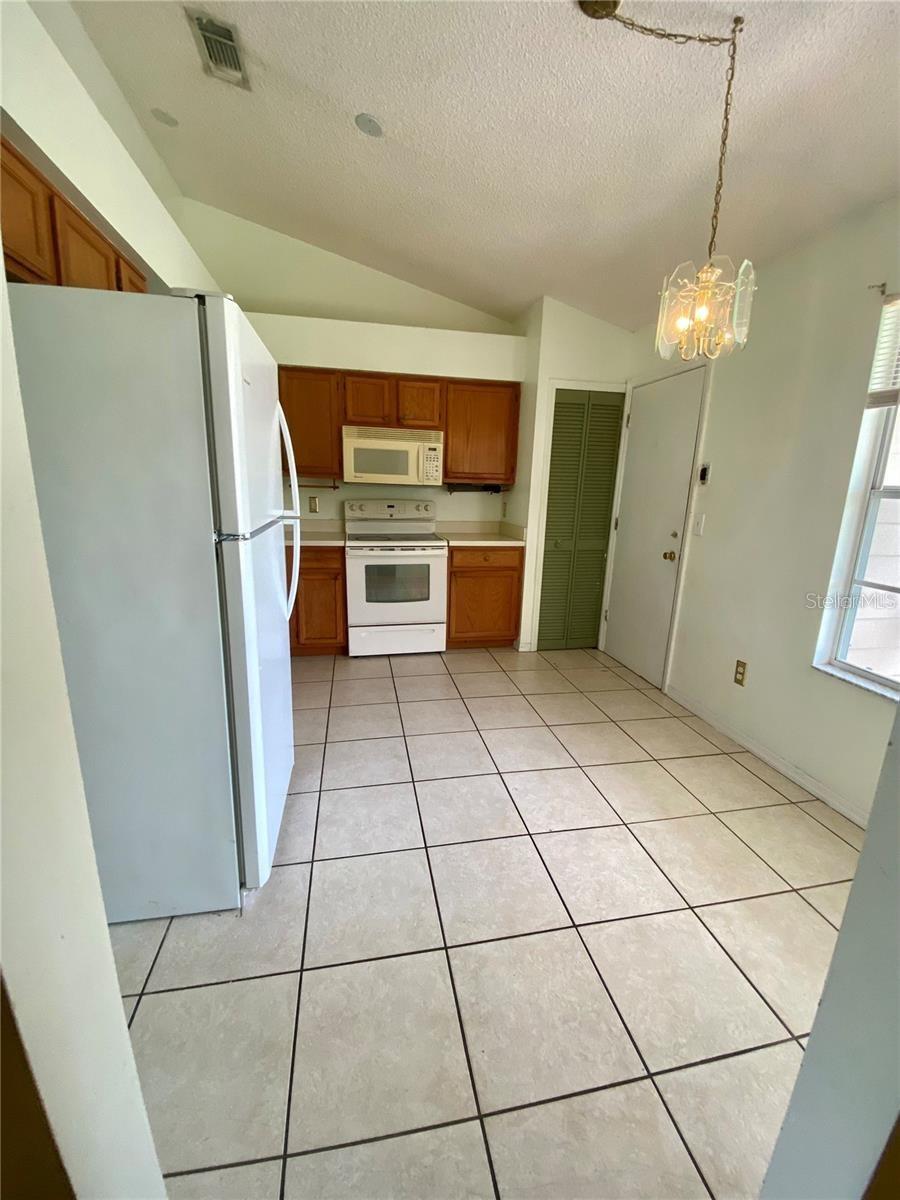 5230 CLARION OAKS DRIVE