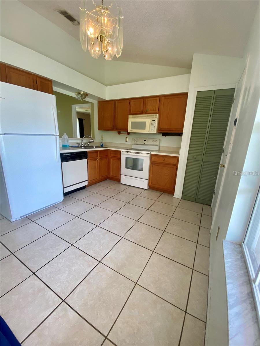 5230 CLARION OAKS DRIVE