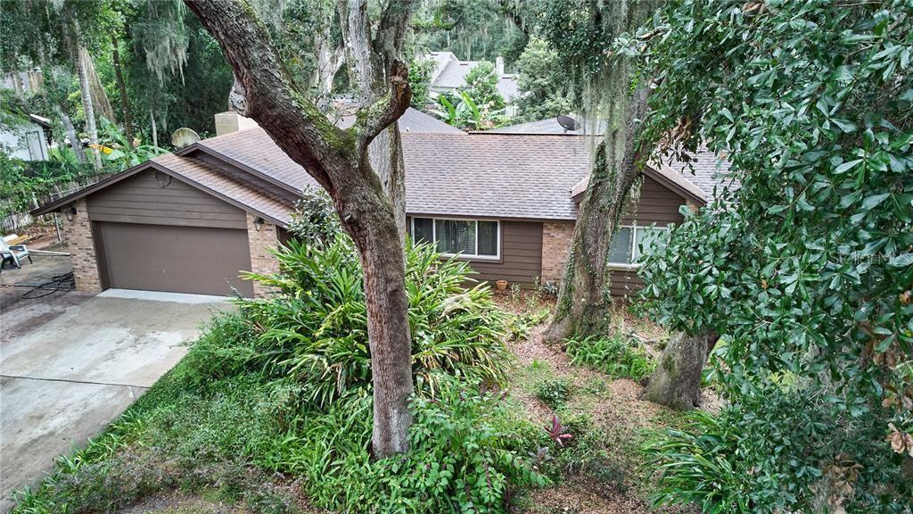 655 VINE COURT