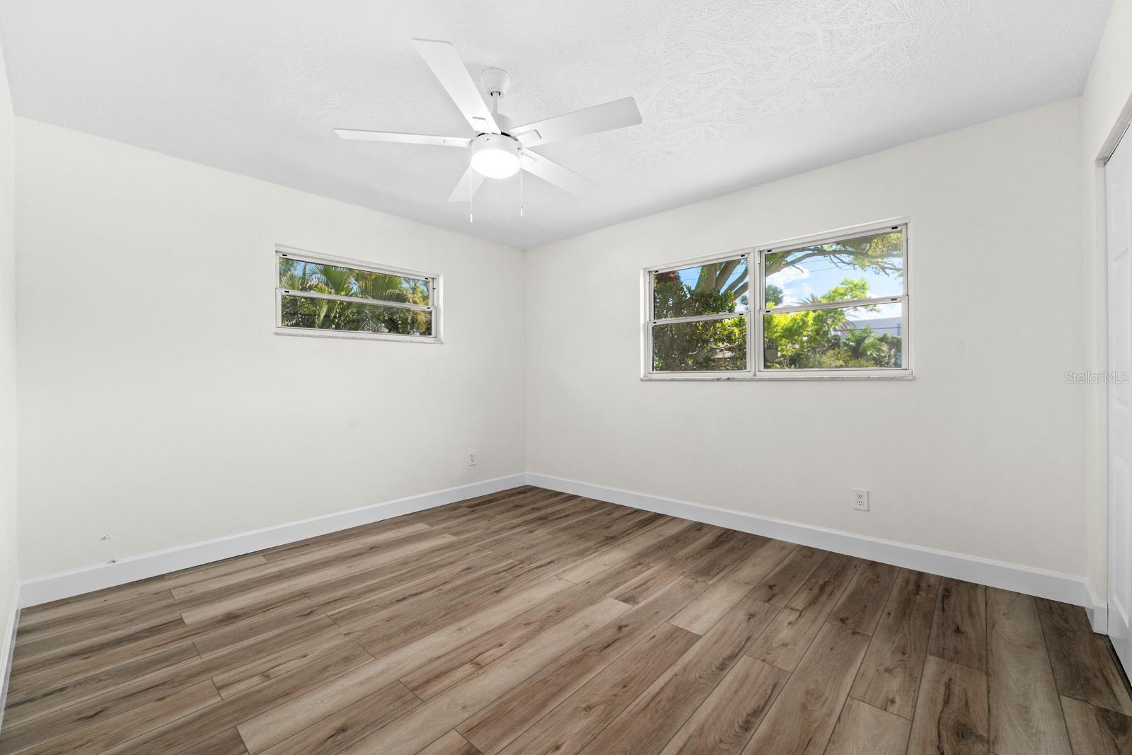 OVERLOOK DRIVE ESTATE - Residential