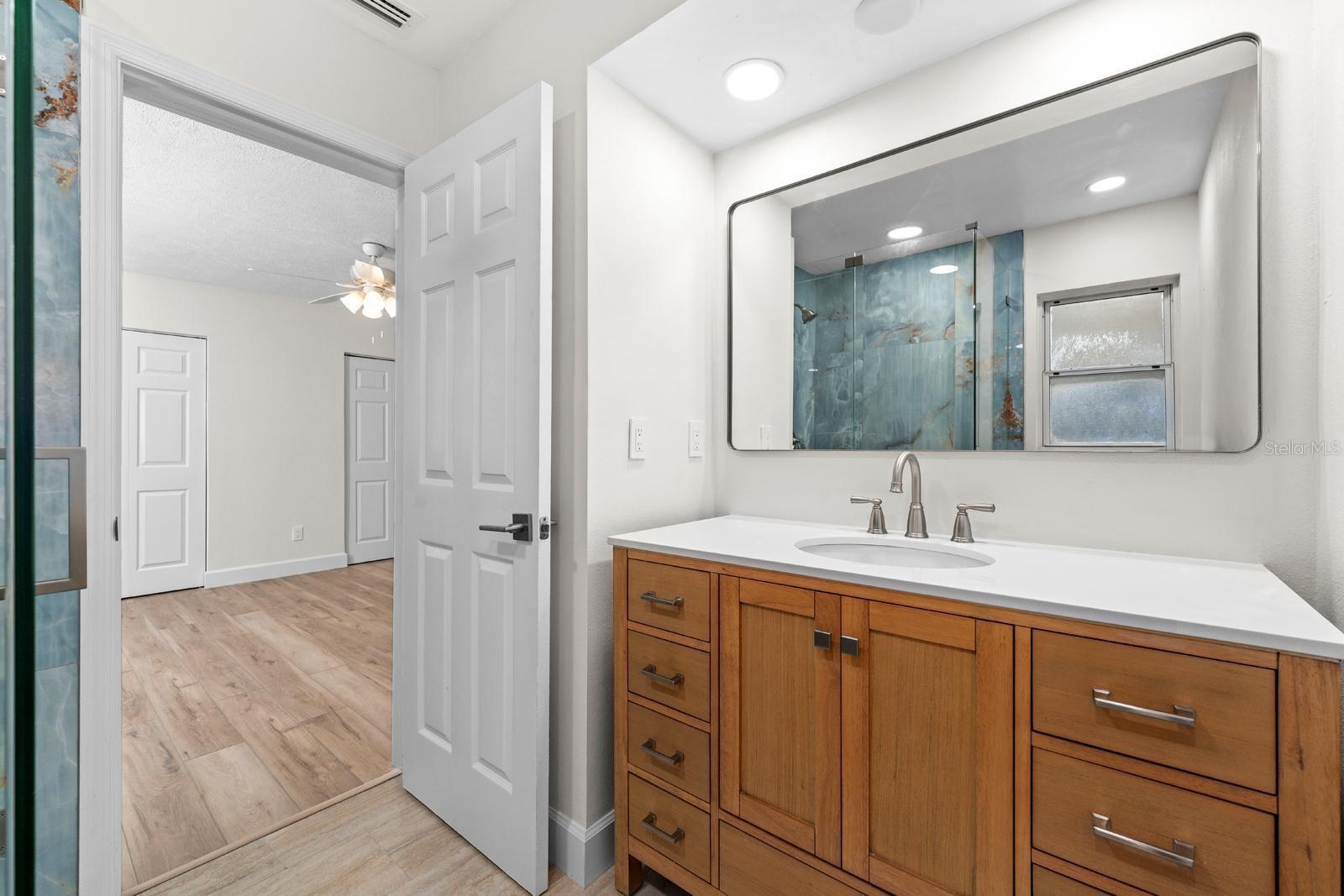 OVERLOOK DRIVE ESTATE - Residential