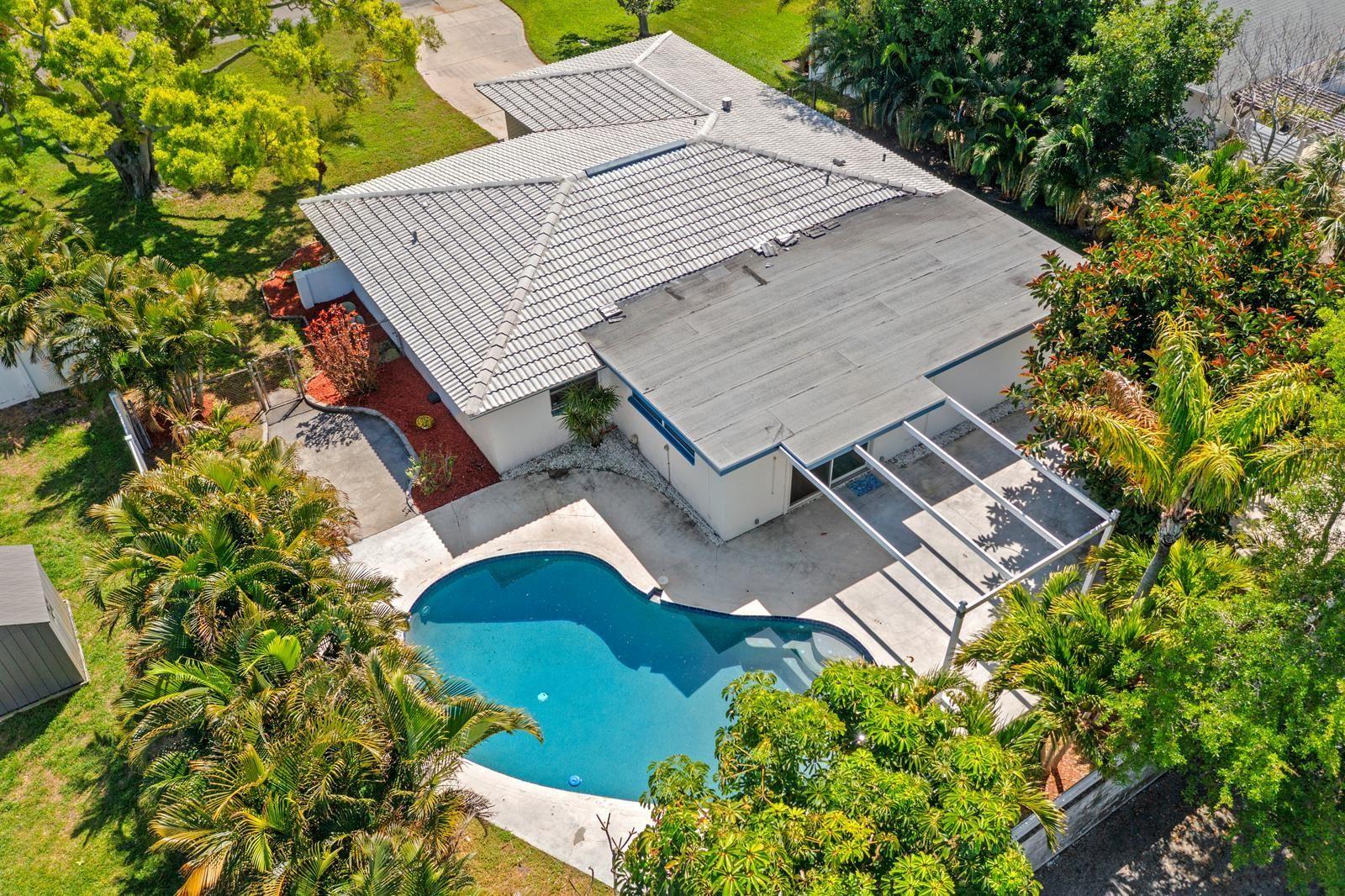 OVERLOOK DRIVE ESTATE - Residential