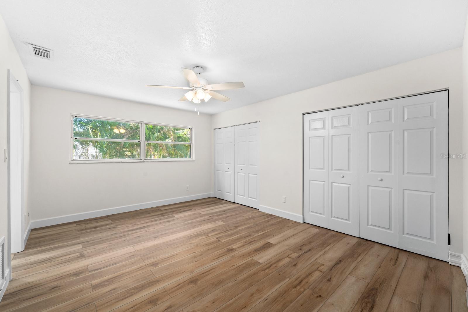 OVERLOOK DRIVE ESTATE - Residential