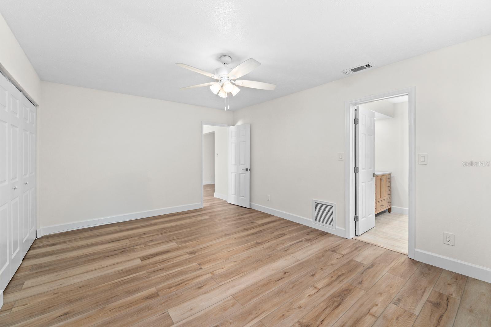 OVERLOOK DRIVE ESTATE - Residential