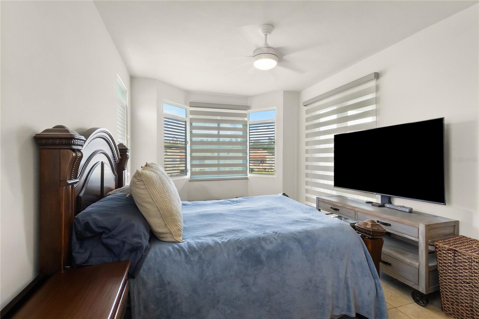 HARBOUR LAKES - Residential