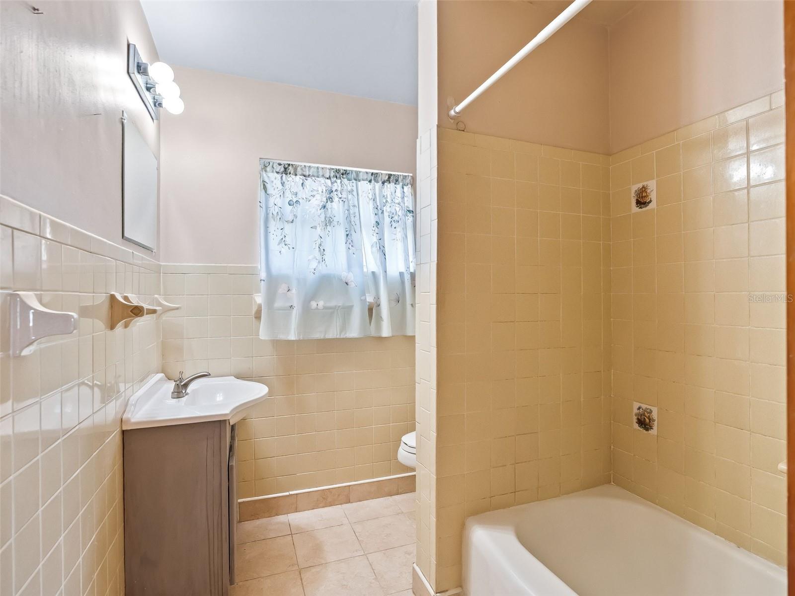 ORANGE TERRACE - Residential