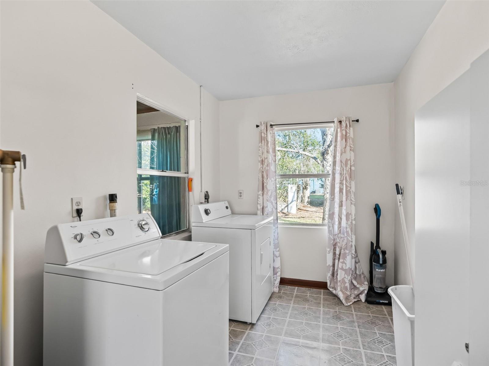 ORANGE TERRACE - Residential