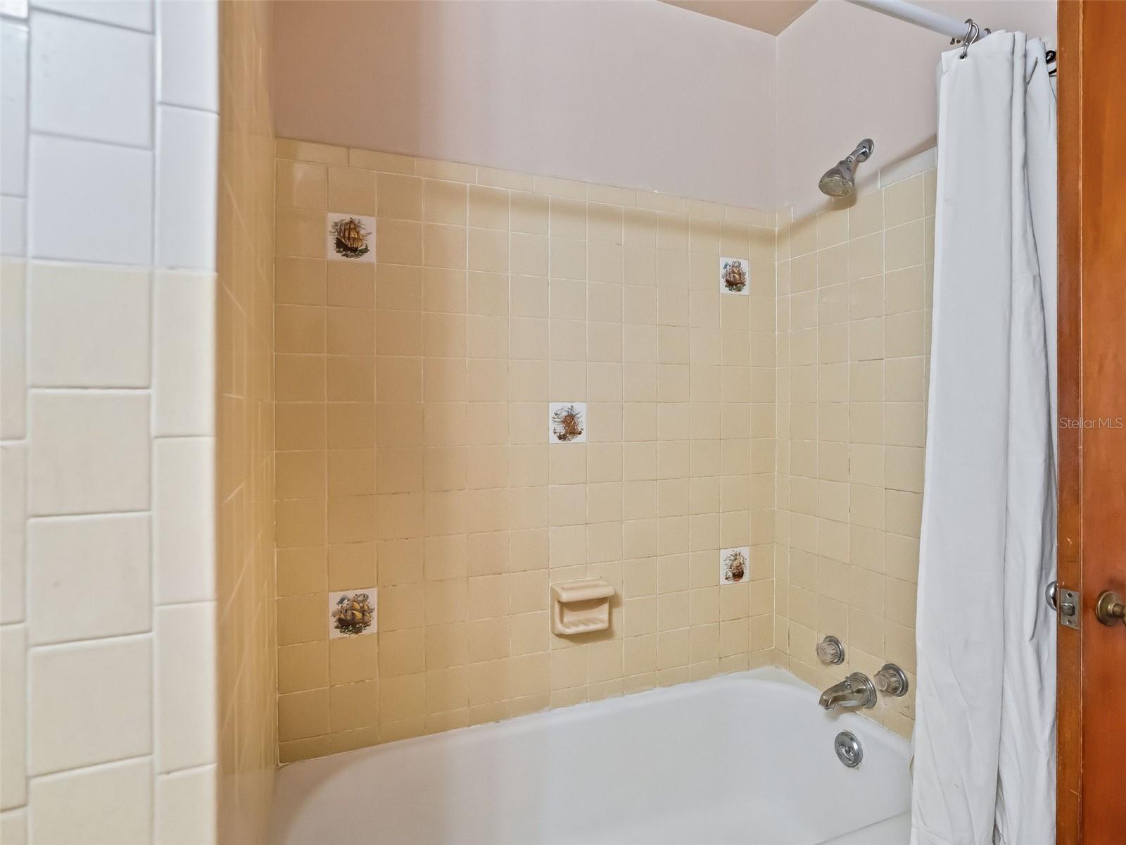 ORANGE TERRACE - Residential