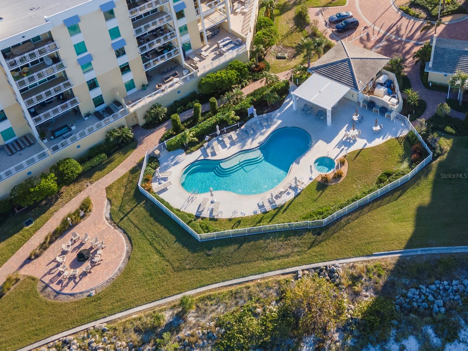 SUNSET POINTE AT COLLANY KEY II CONDO - Residential