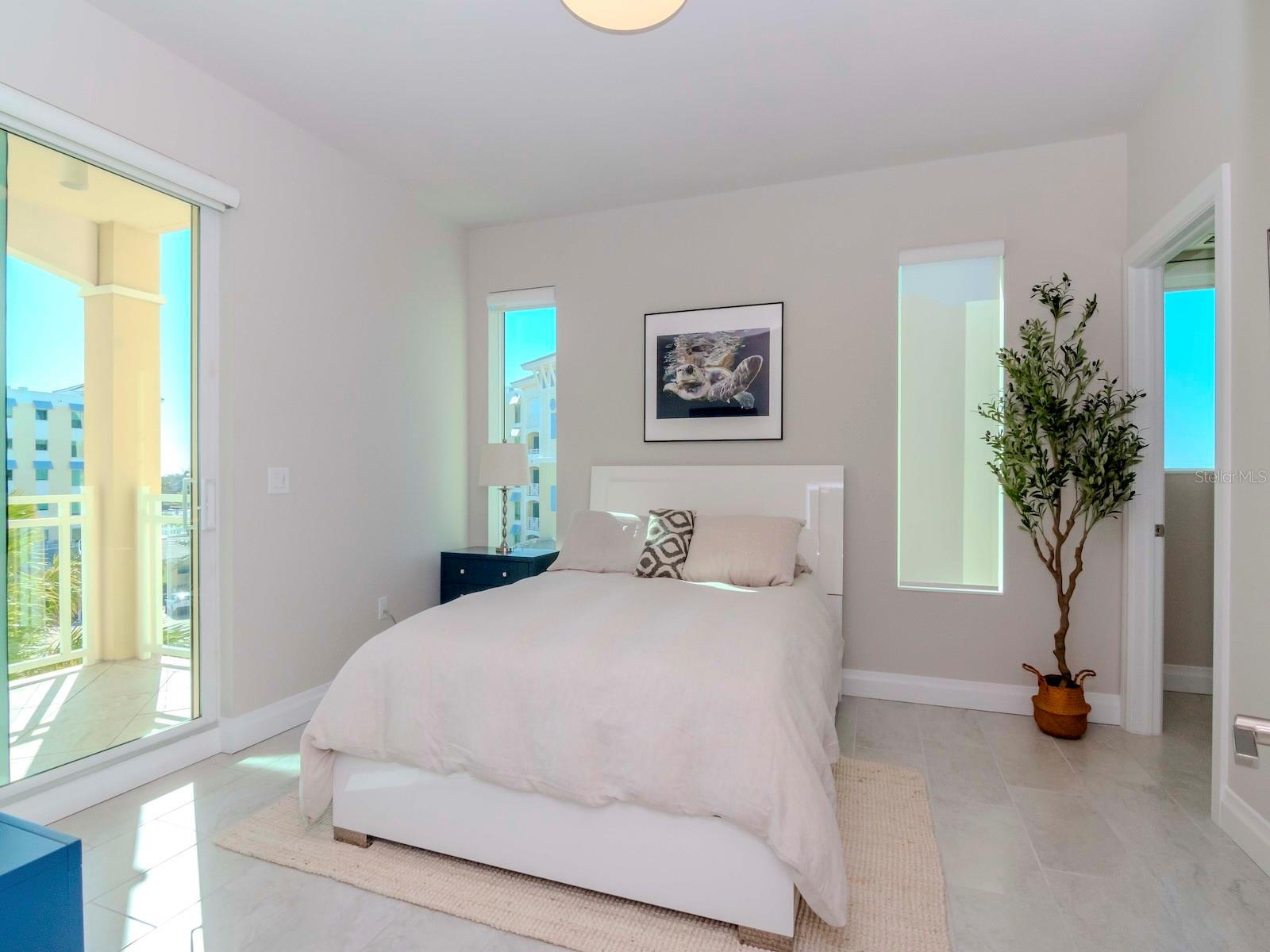 SUNSET POINTE AT COLLANY KEY II CONDO - Residential