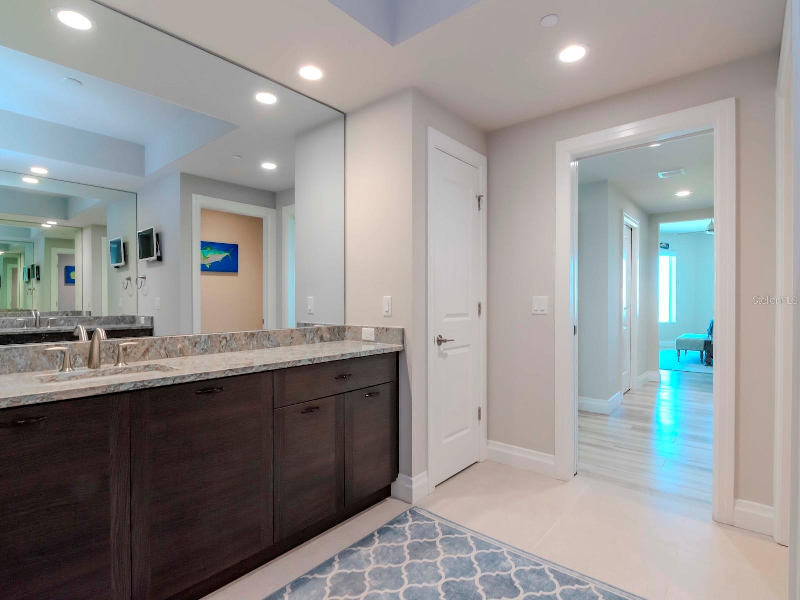 SUNSET POINTE AT COLLANY KEY II CONDO - Residential