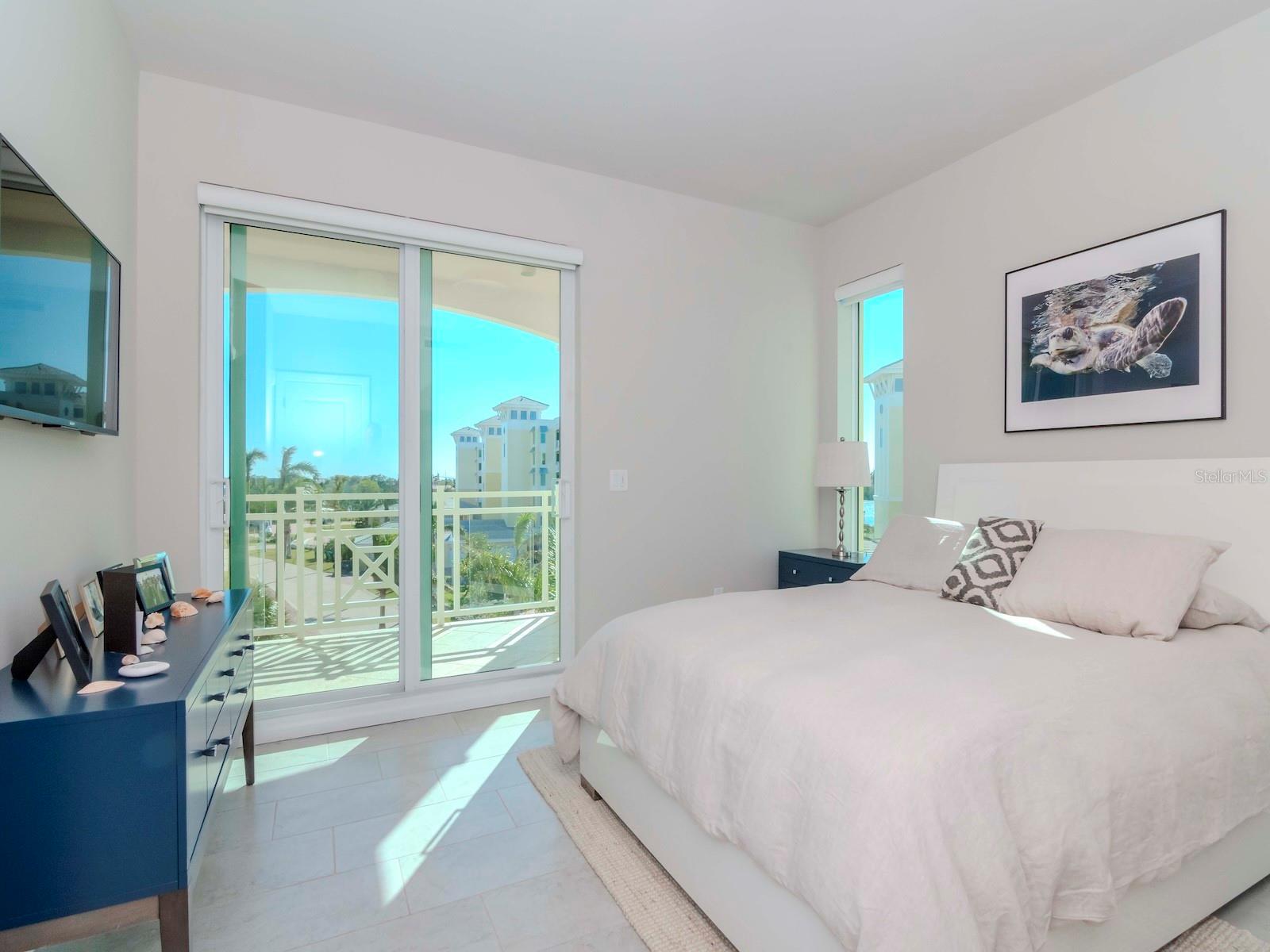 SUNSET POINTE AT COLLANY KEY II CONDO - Residential
