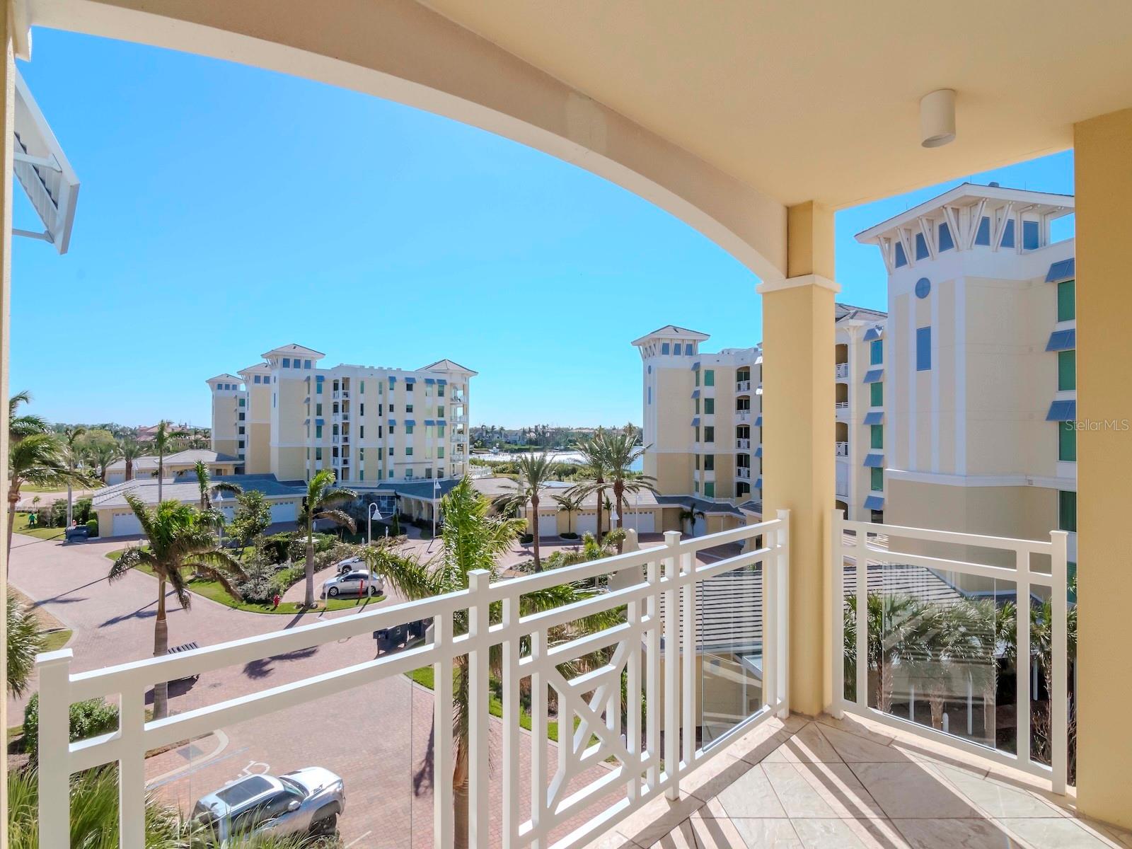 SUNSET POINTE AT COLLANY KEY II CONDO - Residential