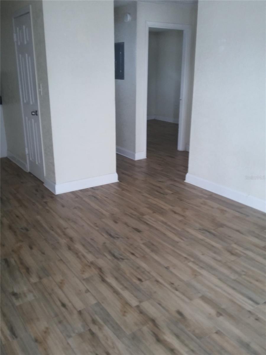 RIVERSIDE PARK SEC A - Residential Lease