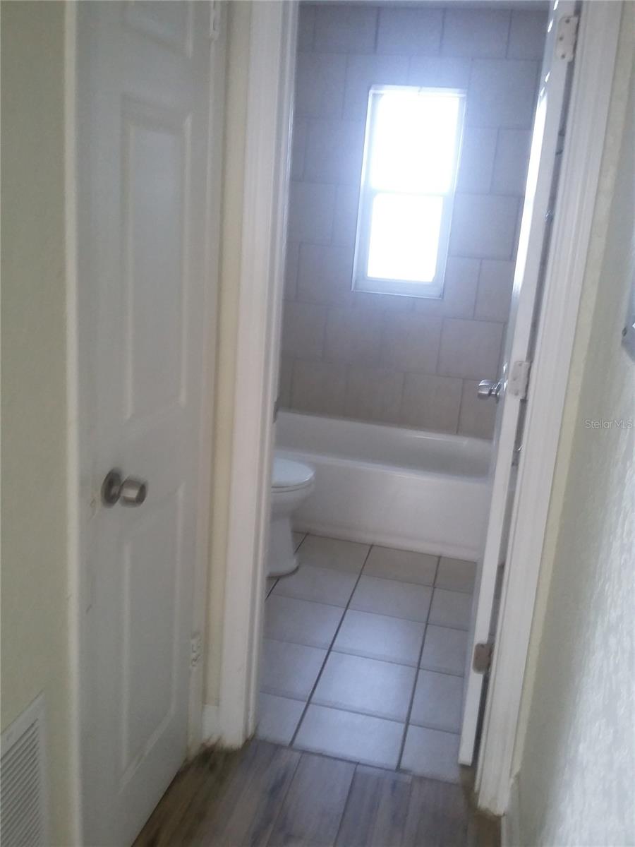 RIVERSIDE PARK SEC A - Residential Lease