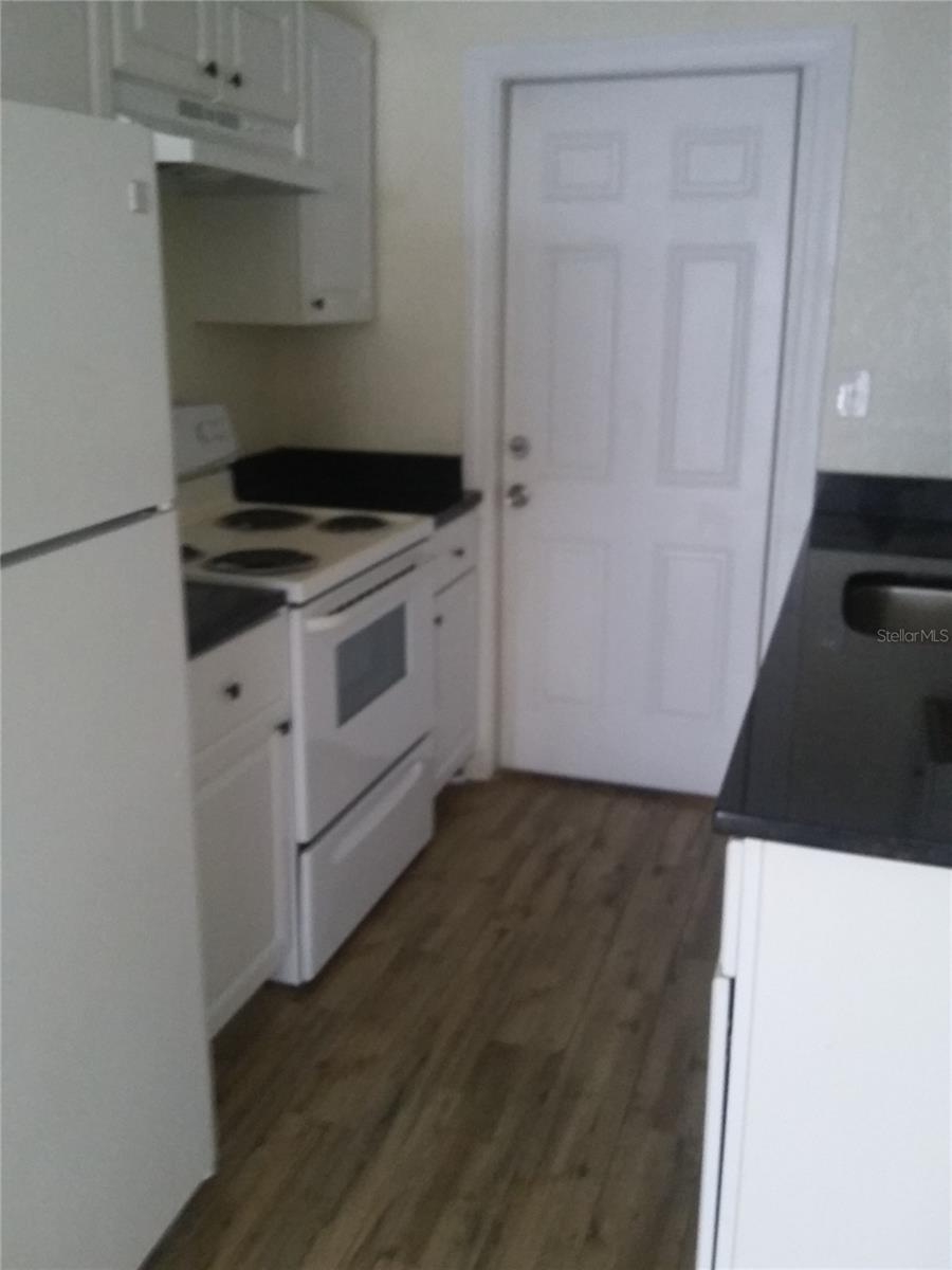 RIVERSIDE PARK SEC A - Residential Lease