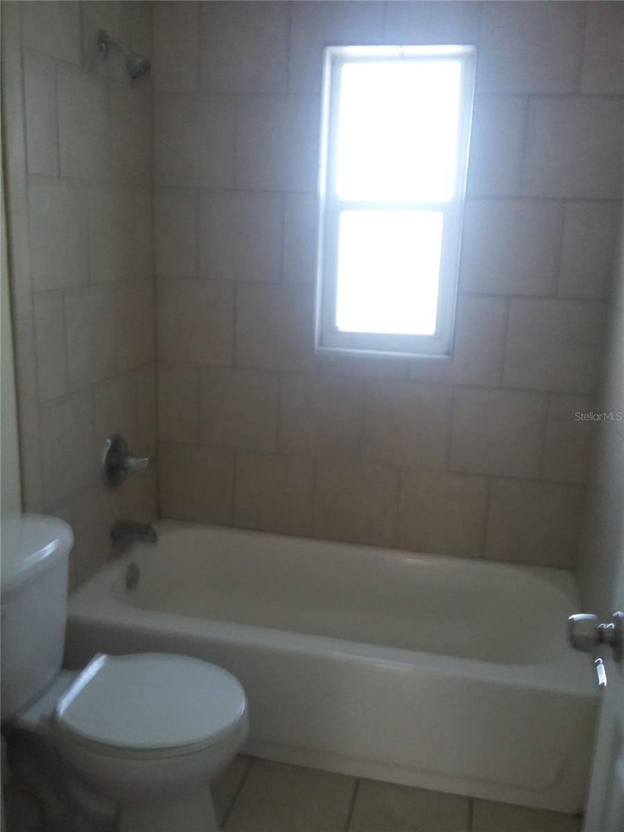 RIVERSIDE PARK SEC A - Residential Lease