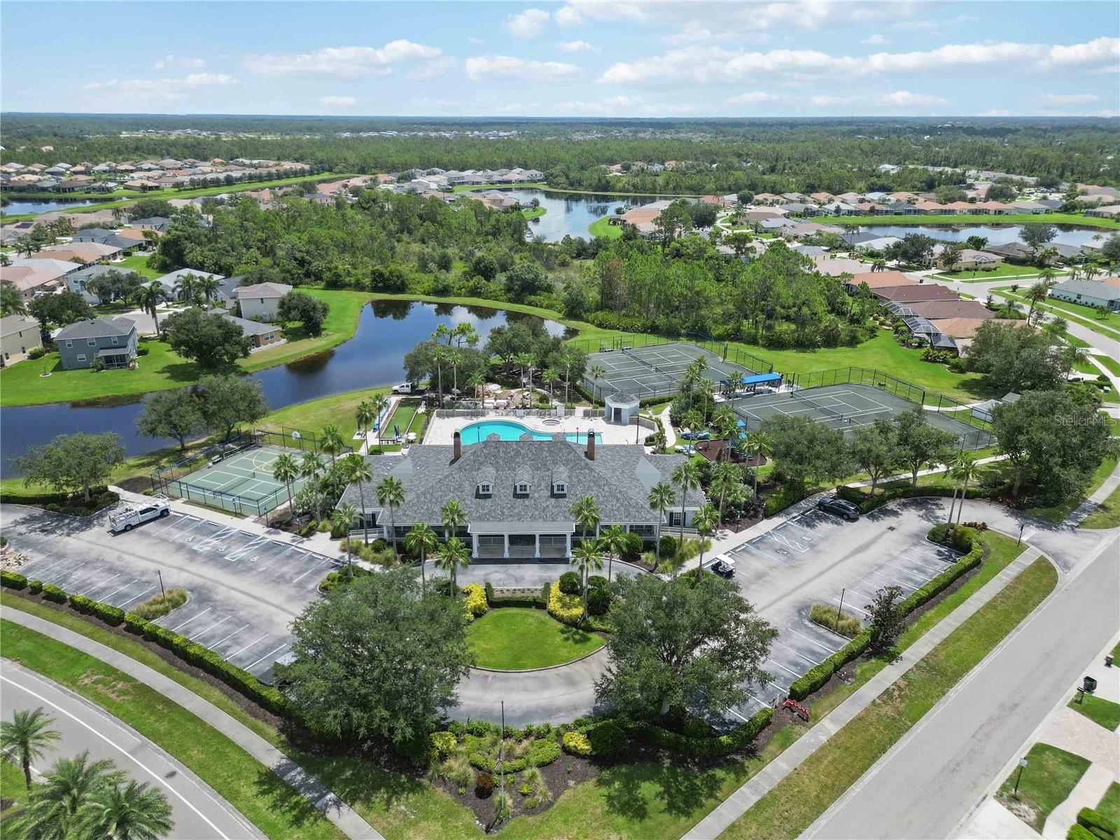 LAKESIDE PLANTATION - Residential