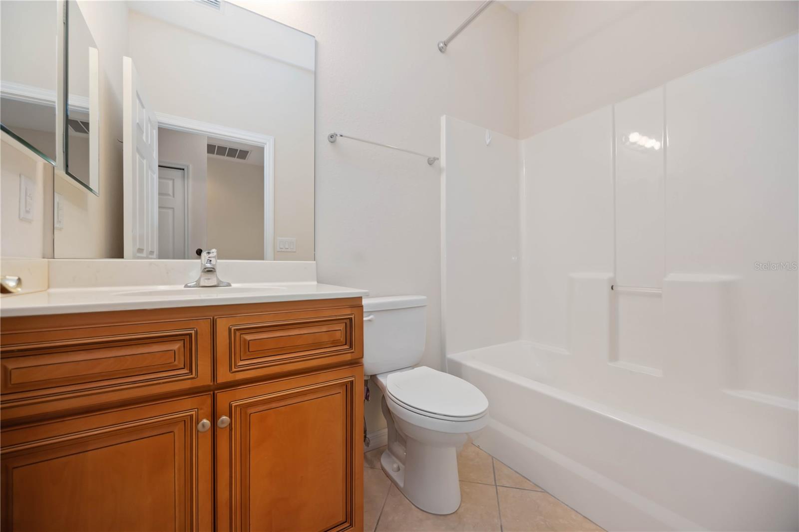 LAKESIDE PLANTATION - Residential