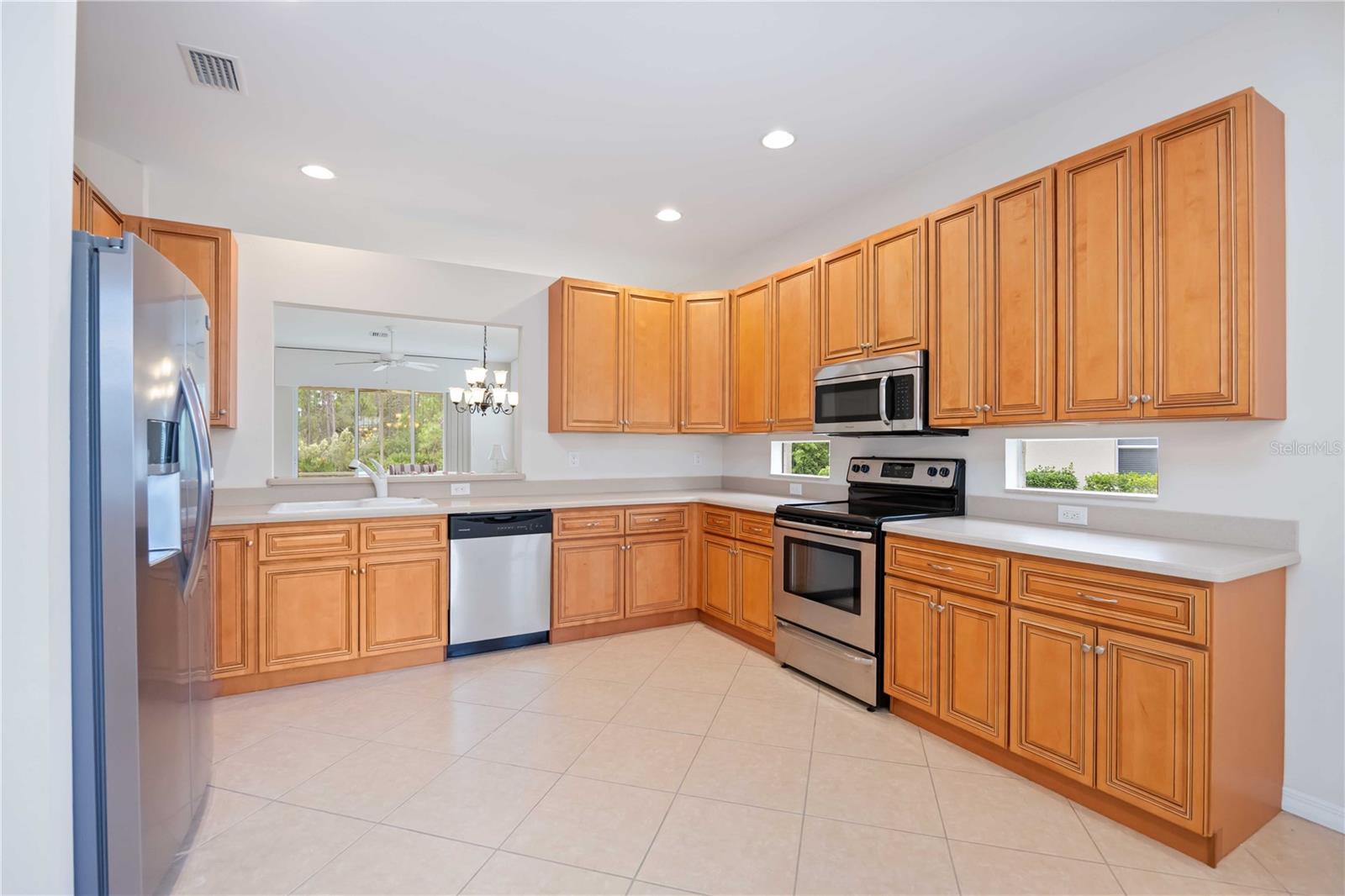 LAKESIDE PLANTATION - Residential