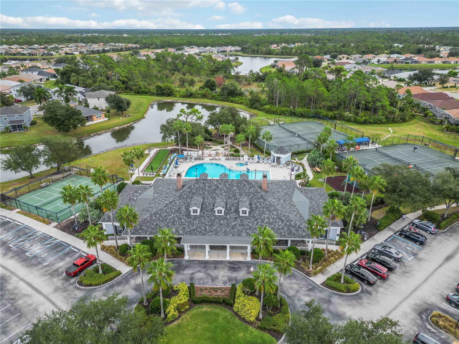 LAKESIDE PLANTATION - Residential