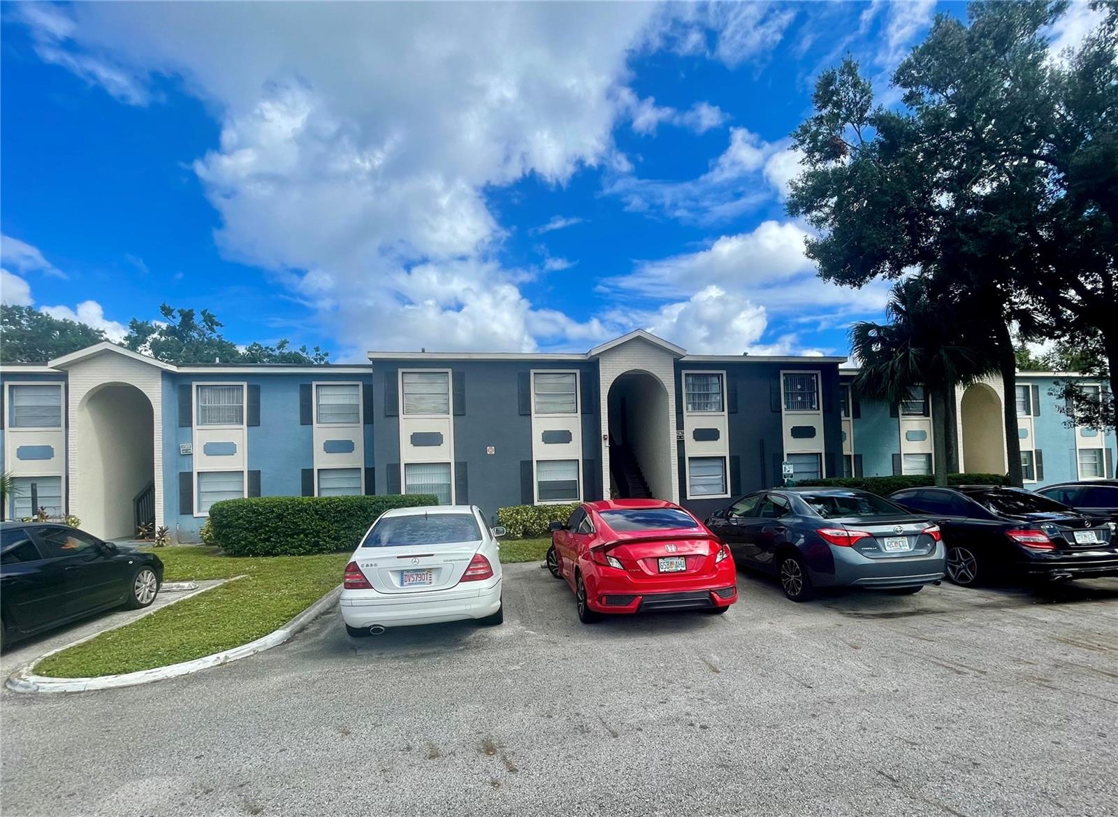 This 2 bedroom 1 bath condo has all new ceramic tile flooring, no carpet throughout the entire home, as well as stainless steel appliances in the kitchen. Minutes away from UCF, with endless shopping and dining options nearby. First floor of a two story building in a community with a pool, lounge area, picnic tables, basketball court, volleyball court, and laundry room on site. This unit also features a screened in balcony, the perfect place to enjoy your morning coffee.