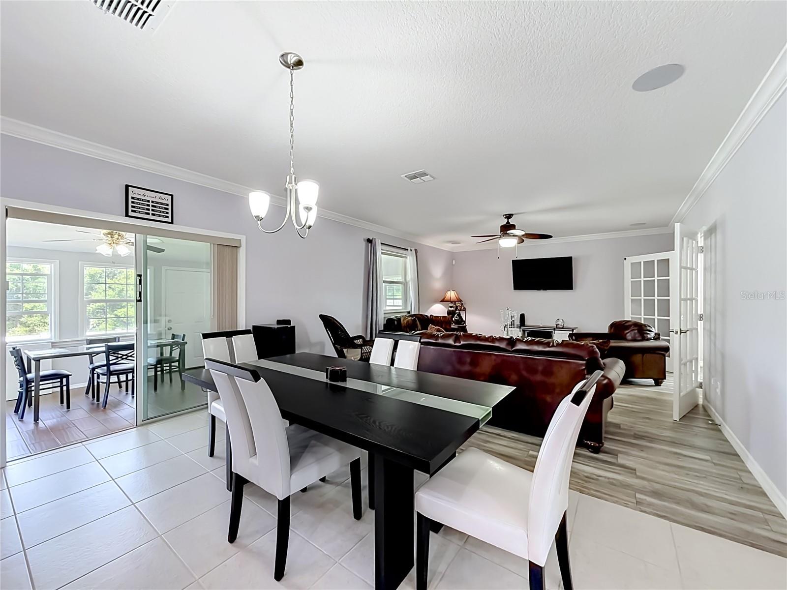 KNIGHT LAKE ESTATES - Residential
