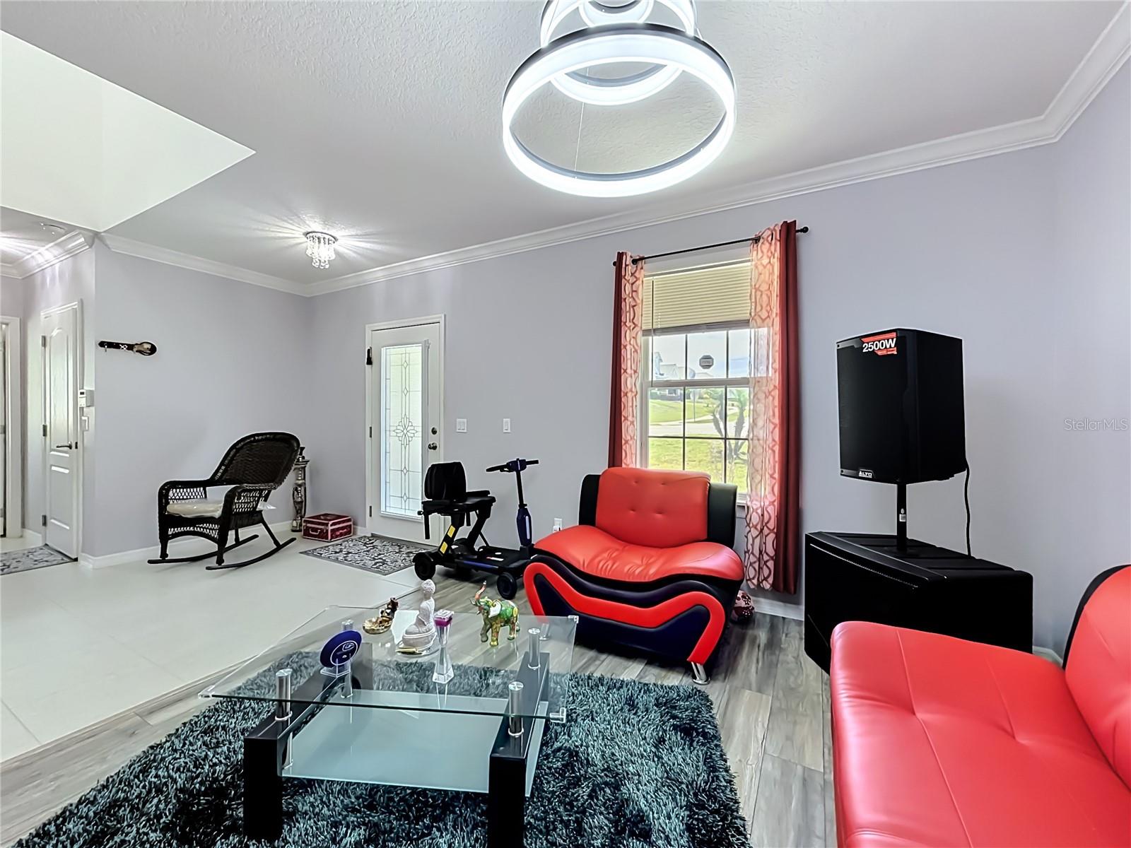 KNIGHT LAKE ESTATES - Residential