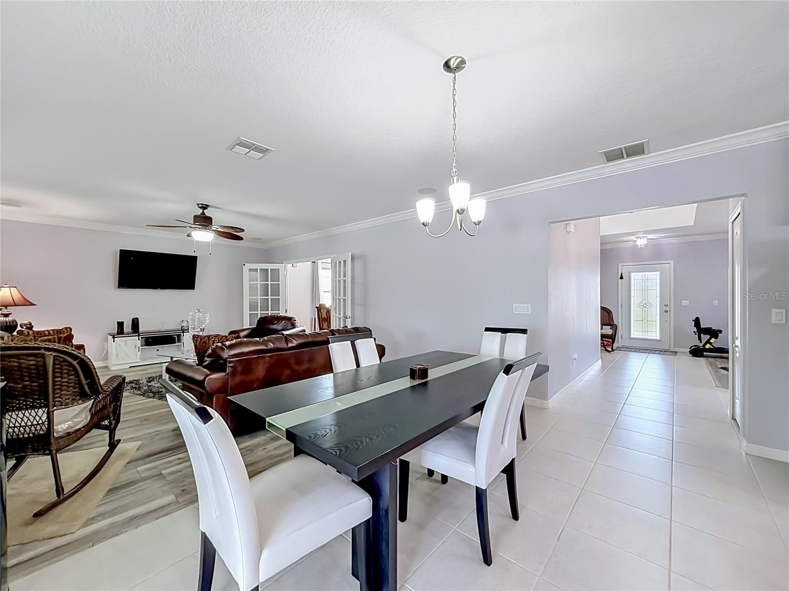 KNIGHT LAKE ESTATES - Residential