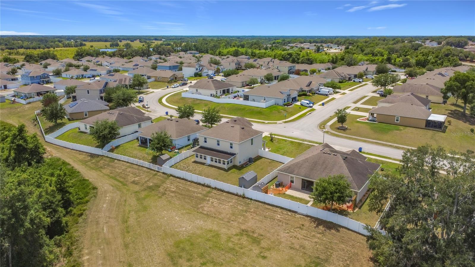 KNIGHT LAKE ESTATES - Residential