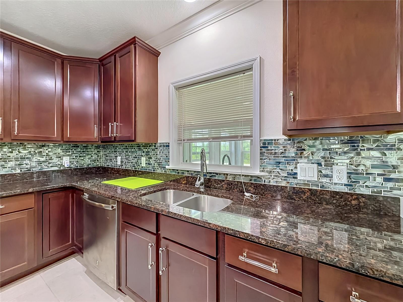 KNIGHT LAKE ESTATES - Residential