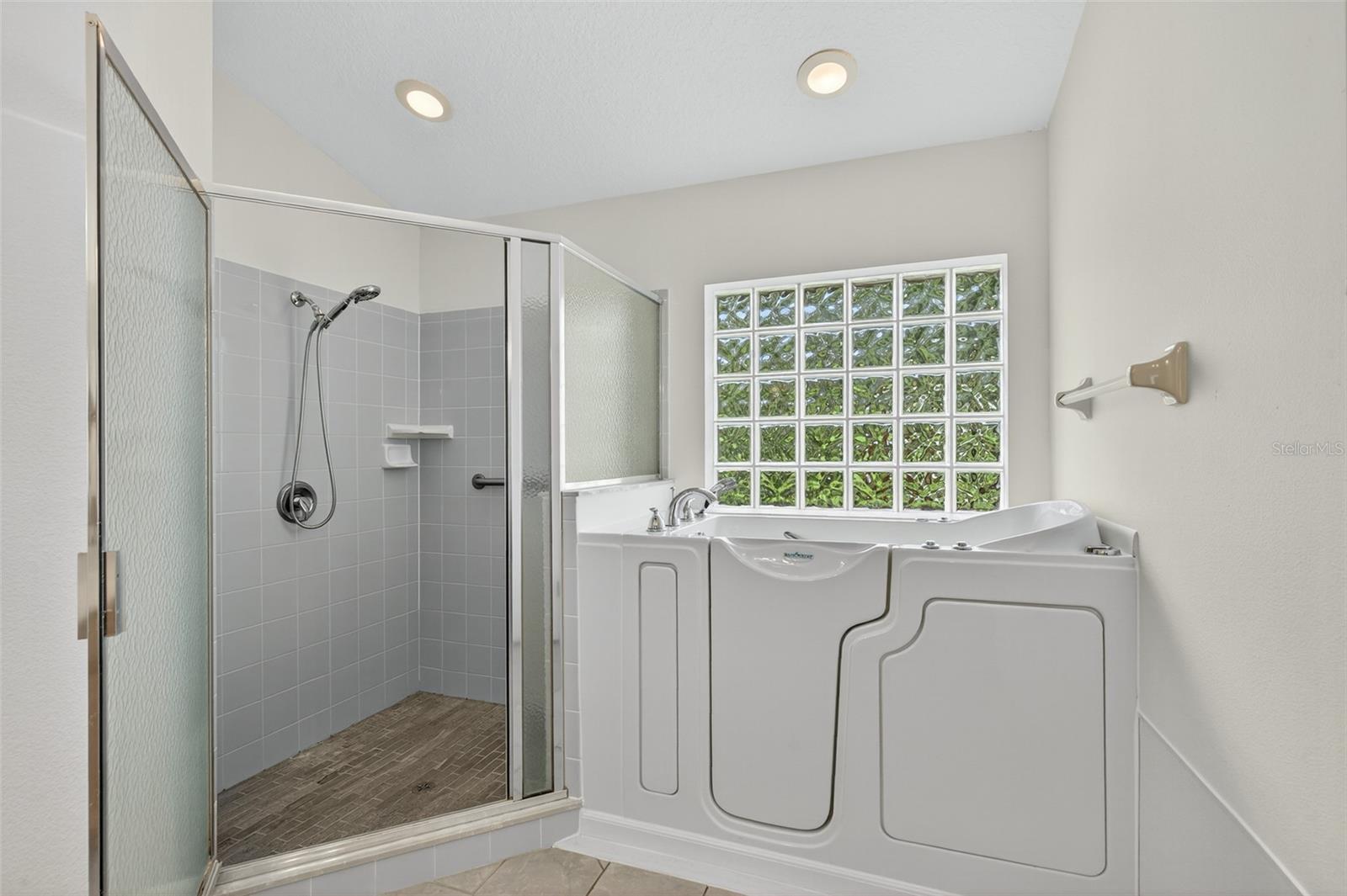 PALM COAST/EASTHAMPTON SEC 34 - Residential