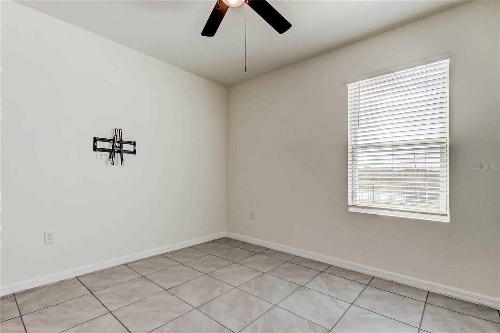 LAKES AT LAUREL HIGHLANDS - Residential