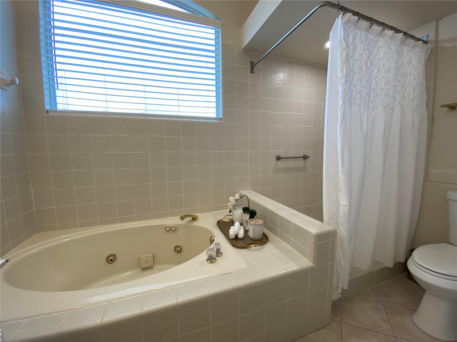 HUNTERS CREEK TR 135 PH 03 - Residential