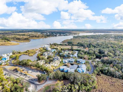 A home in CRYSTAL RIVER