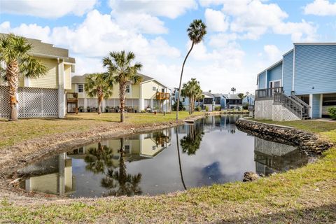 A home in CRYSTAL RIVER