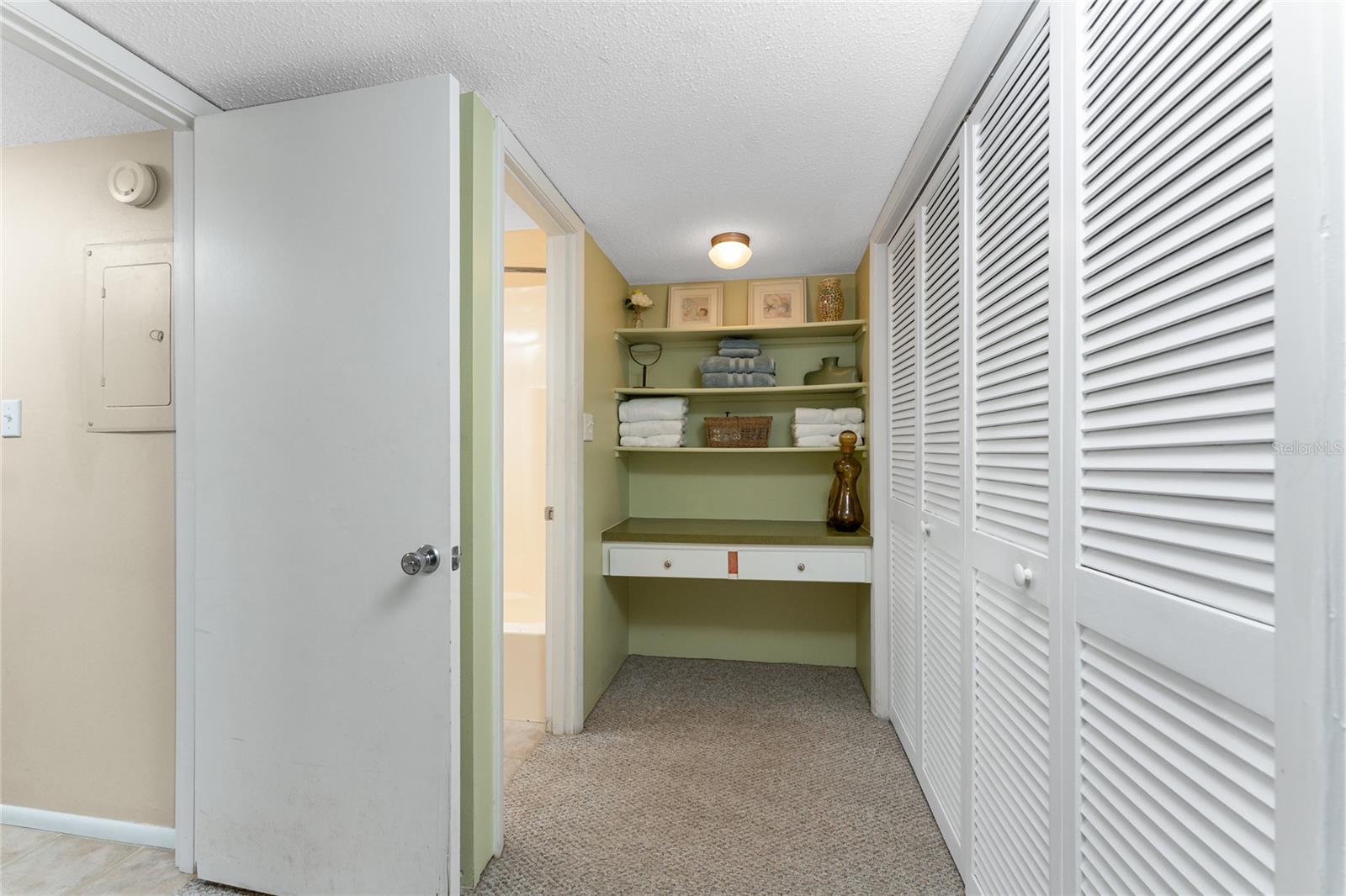 TIKI APTS BLDG 01 - Residential