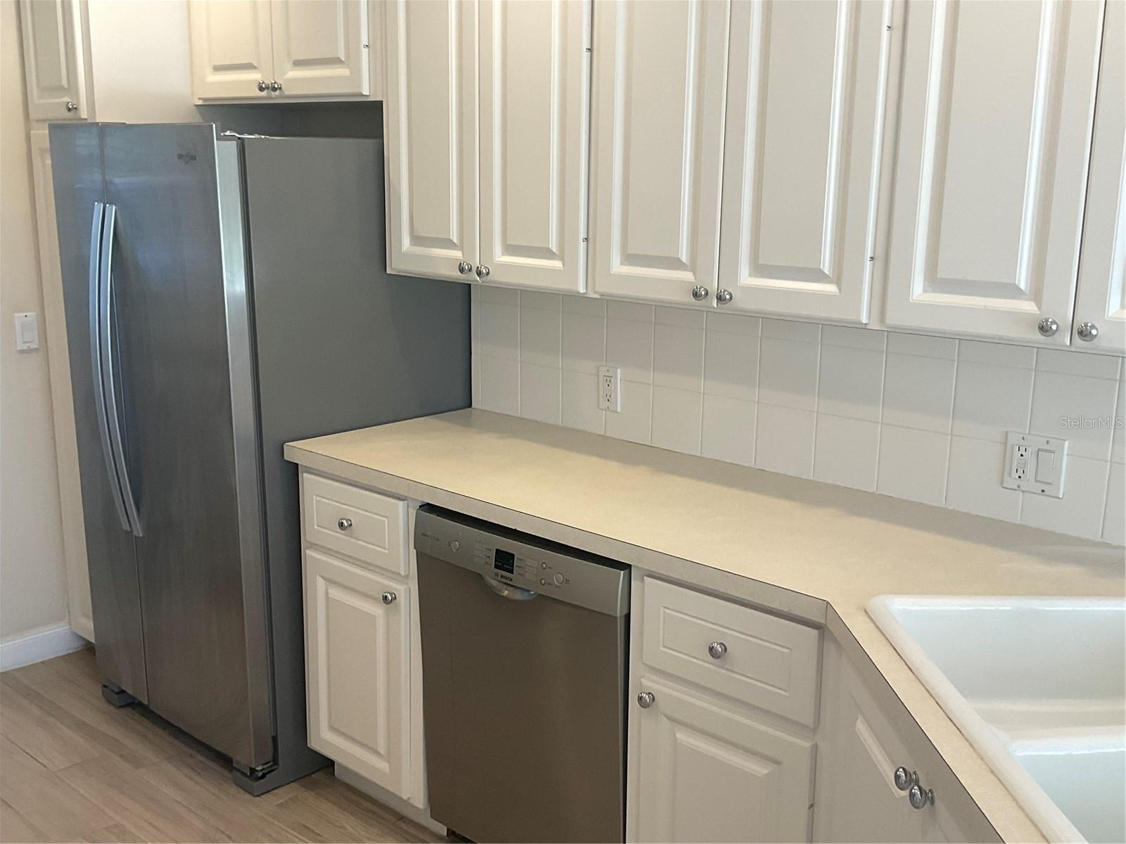 VILLAGEWALK - Residential Lease