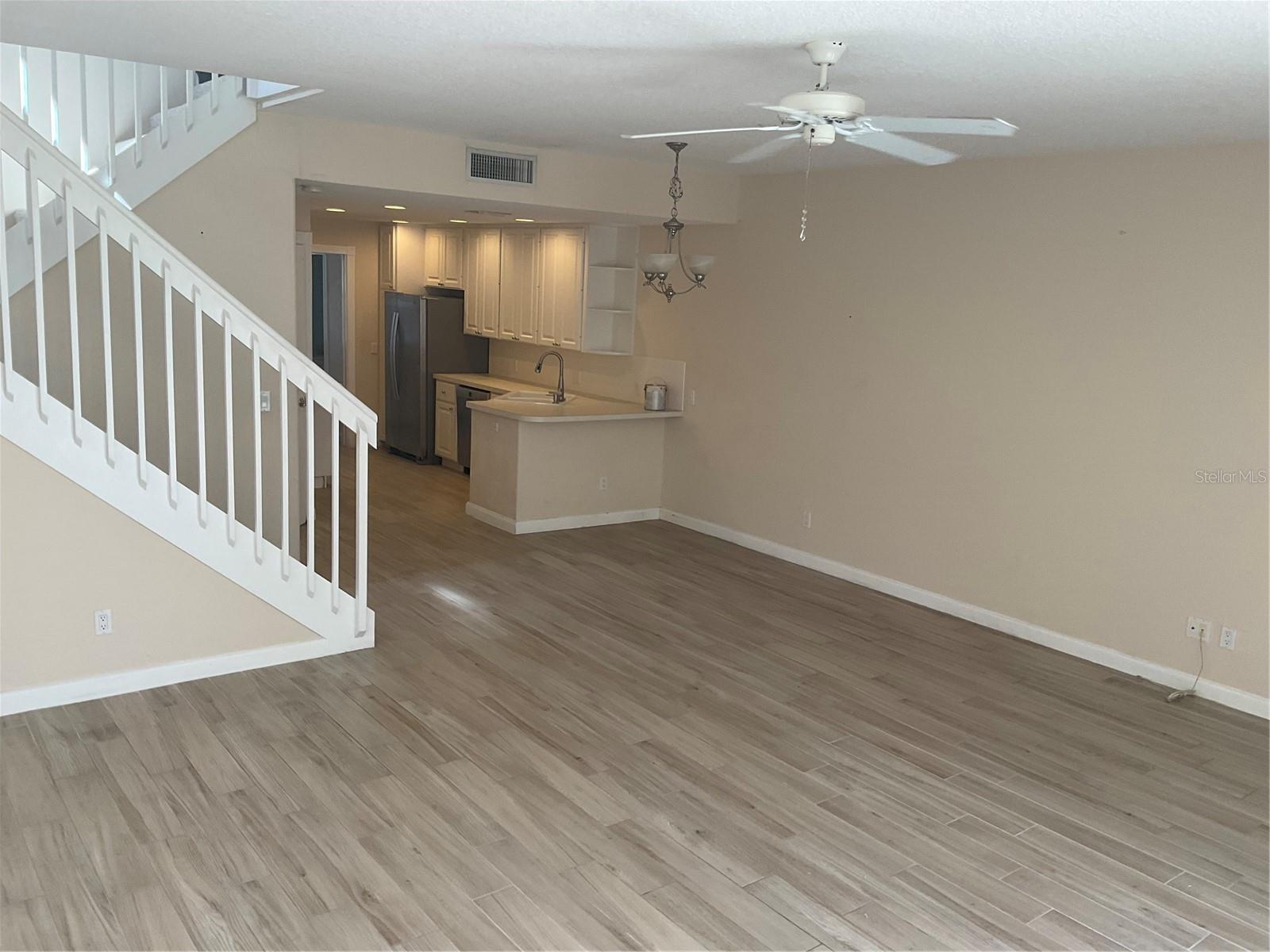 VILLAGEWALK - Residential Lease