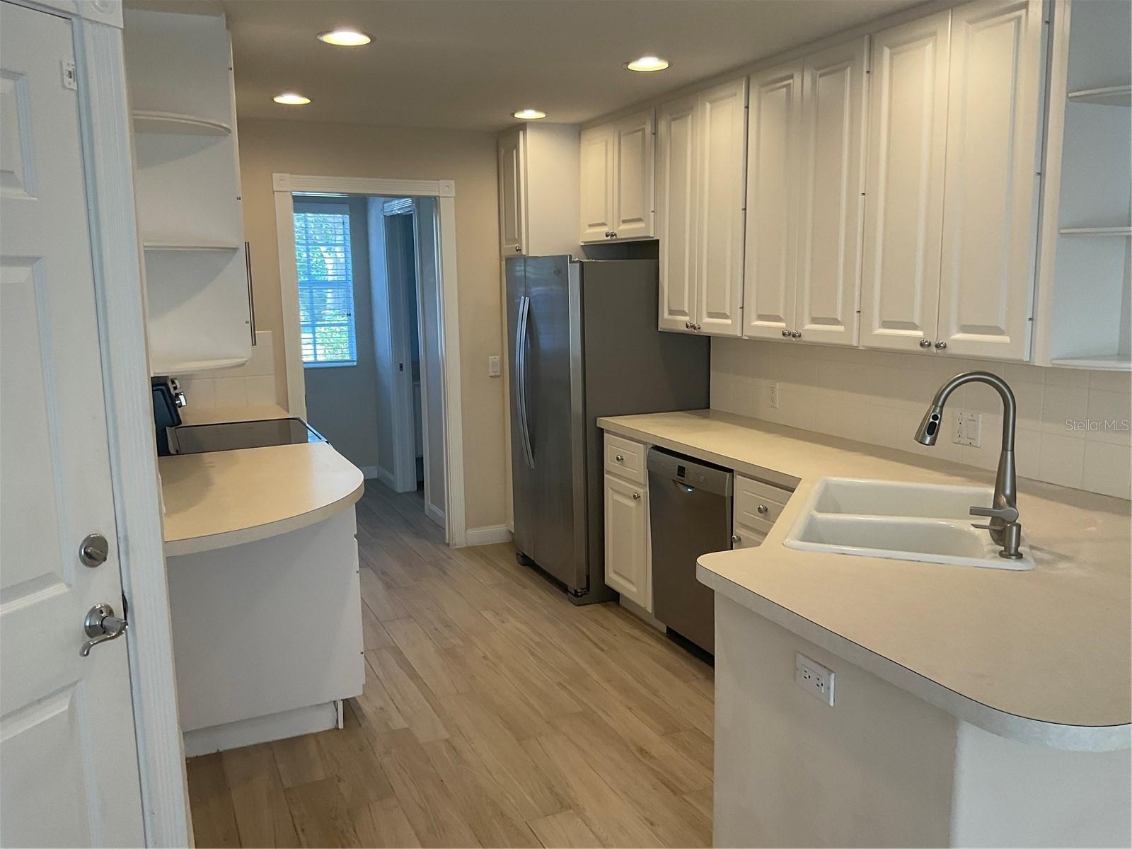 VILLAGEWALK - Residential Lease