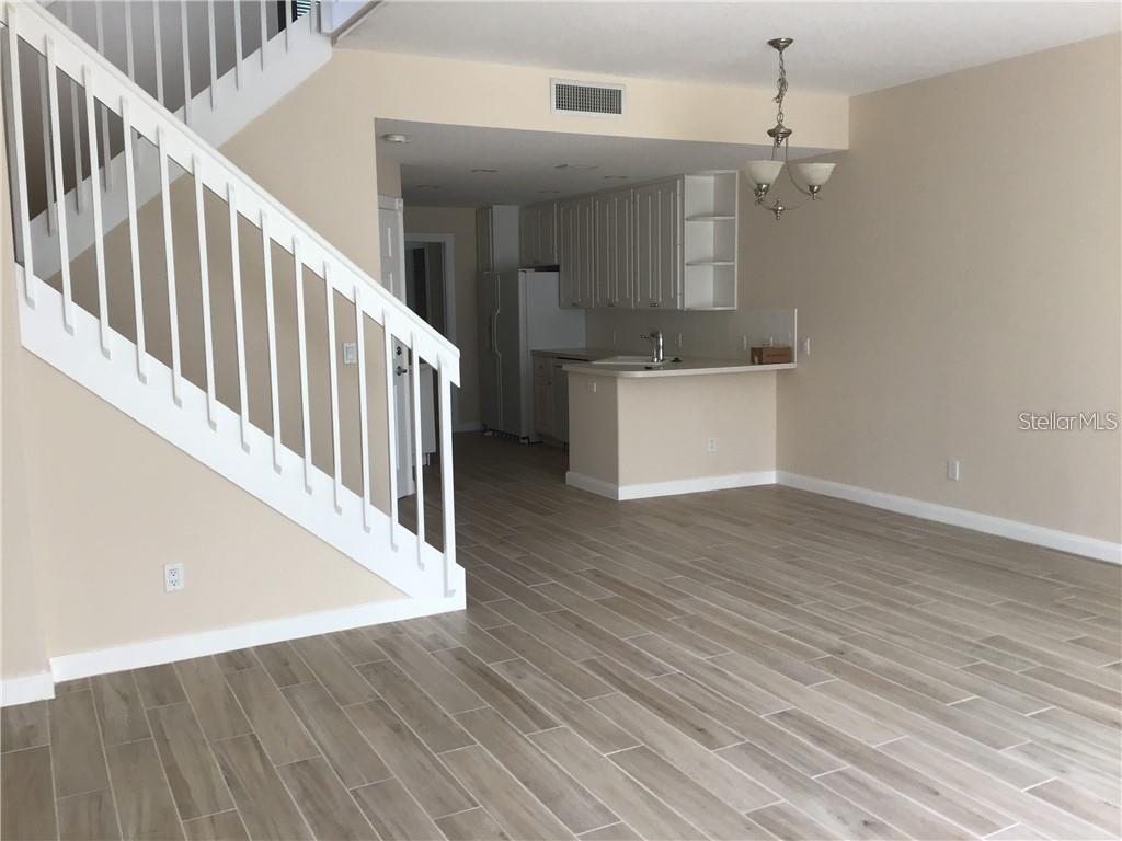 VILLAGEWALK - Residential Lease