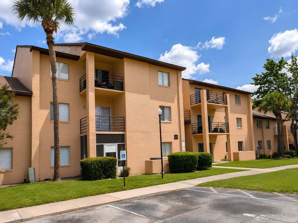 Photo of 5214 Via Hacienda Circle #A308, Orlando, FL 32839 (MLS # O6433463)