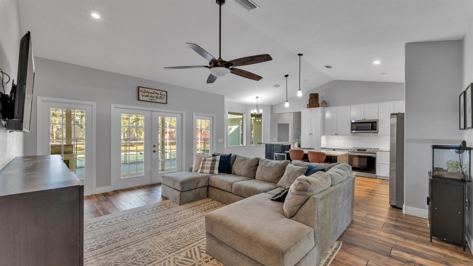 ACREAGE - Residential