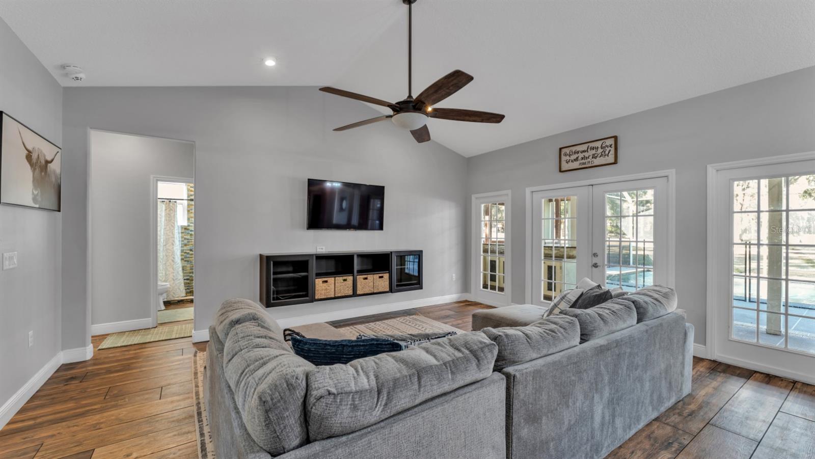 ACREAGE - Residential