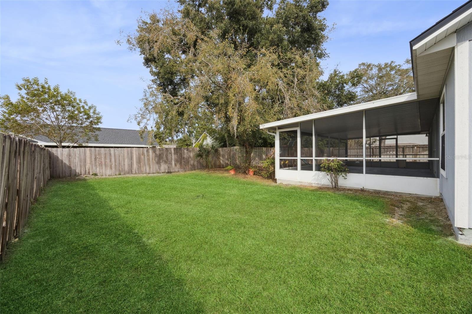 MIDDLETON OAKS - Residential