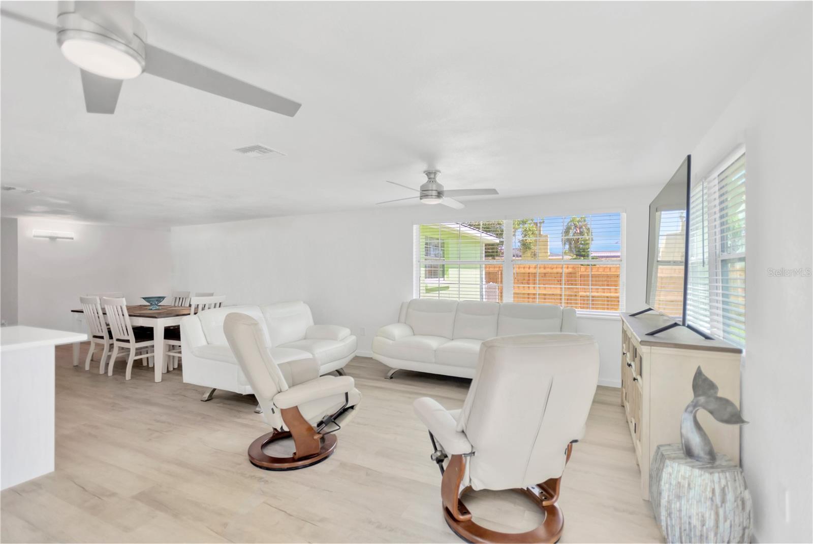 HUDSON BEACH ESTATES - Residential