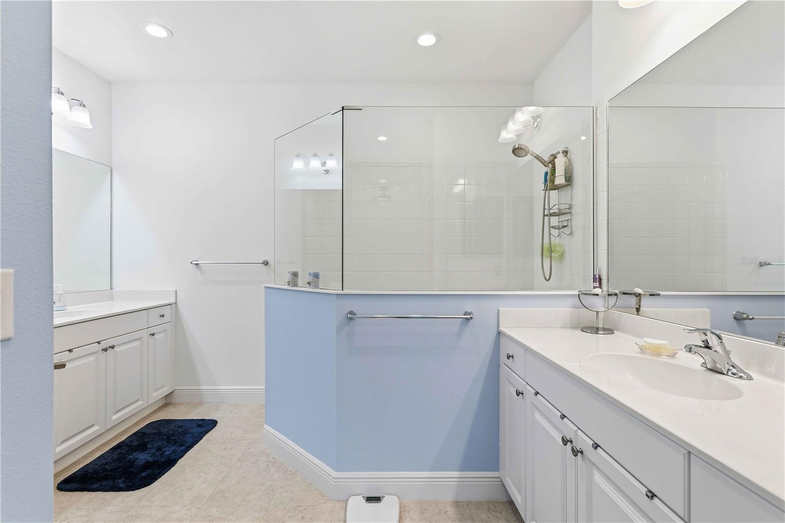 SILVERLEAF - Residential